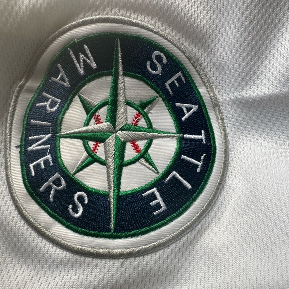 MLB Seattle Mariners Ken Griffey Jr #24 Jersey - Picture 3 of 3